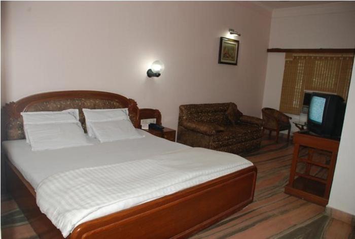 Padma Hotel Puri Bilik gambar
