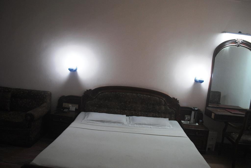 Padma Hotel Puri Luaran gambar