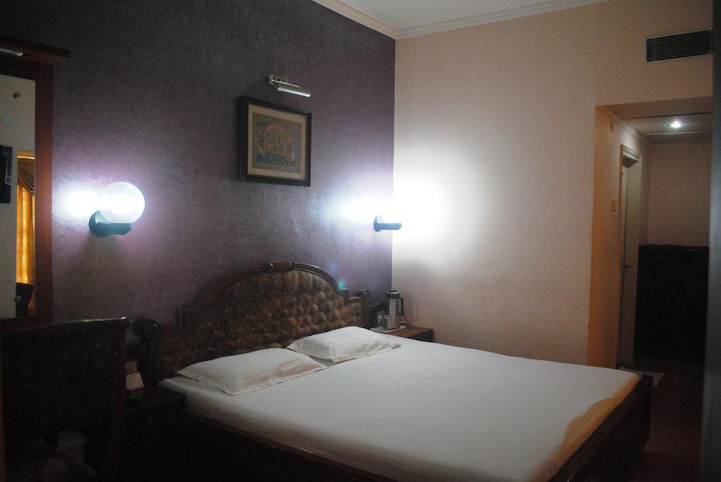 Padma Hotel Puri Luaran gambar