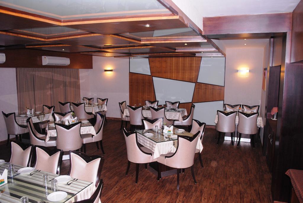 Padma Hotel Puri Luaran gambar
