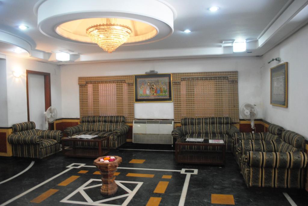 Padma Hotel Puri Luaran gambar